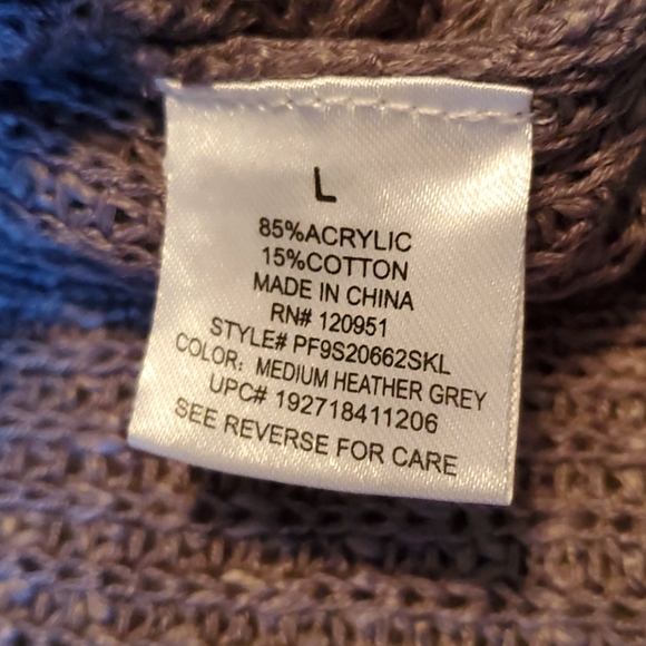 Pink Republic grey sweater size Large - Picture 11 of 13